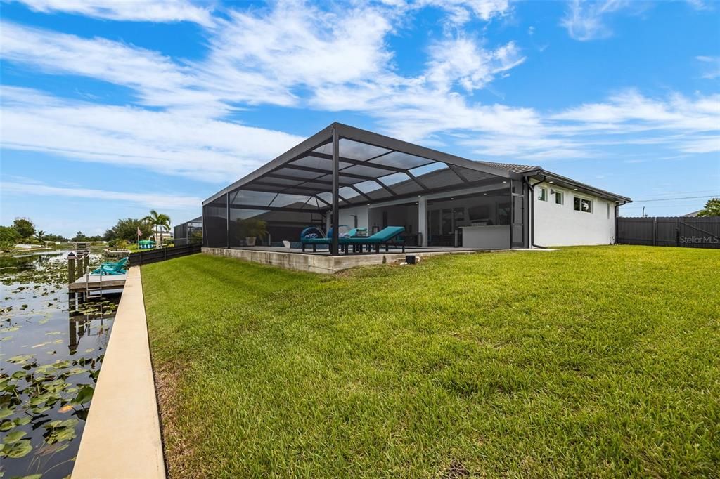 For Sale: $665,000 (3 beds, 3 baths, 1591 Square Feet)