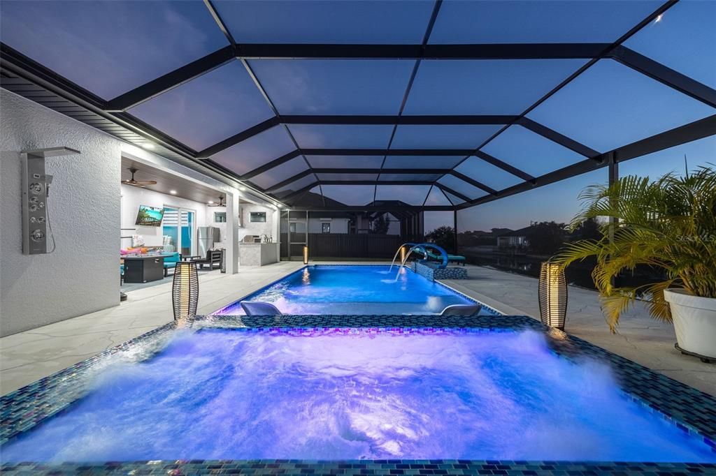 For Sale: $665,000 (3 beds, 3 baths, 1591 Square Feet)