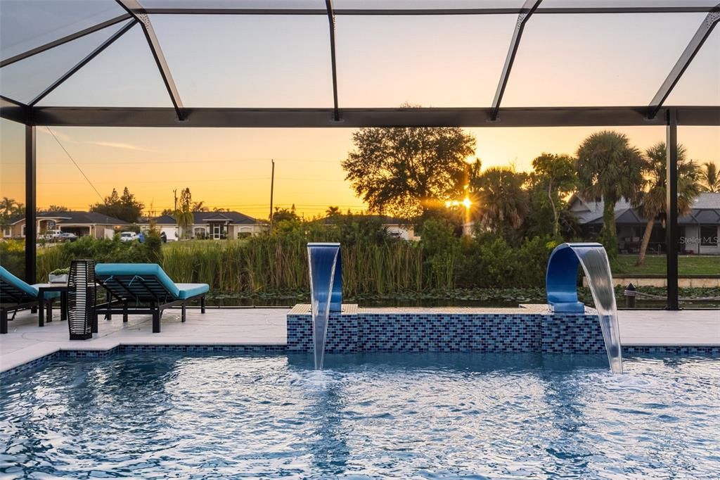 For Sale: $665,000 (3 beds, 3 baths, 1591 Square Feet)