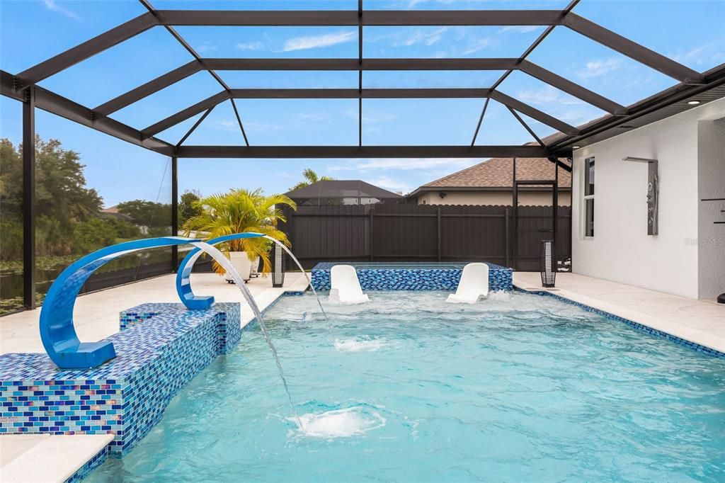 For Sale: $665,000 (3 beds, 3 baths, 1591 Square Feet)