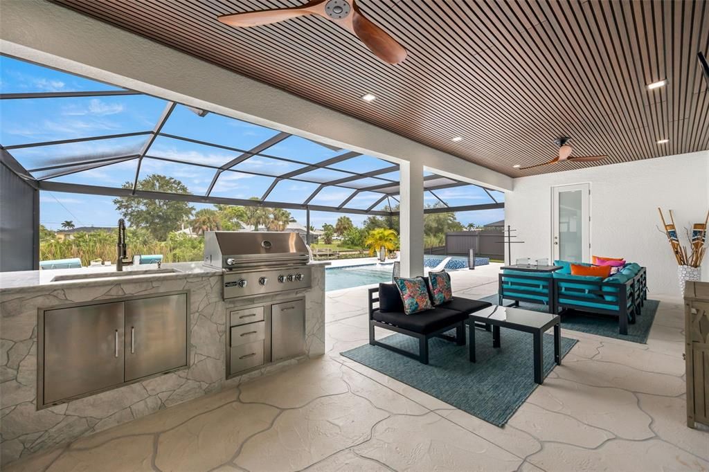 For Sale: $665,000 (3 beds, 3 baths, 1591 Square Feet)