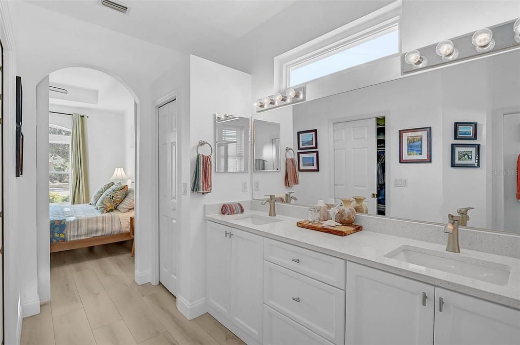 Activo con contrato: $450,000 (3 camas, 2 baños, 1565 Pies cuadrados)