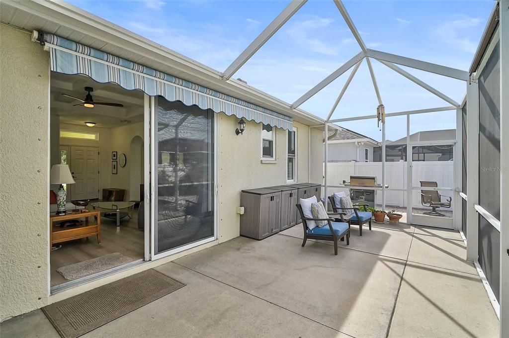 Activo con contrato: $450,000 (3 camas, 2 baños, 1565 Pies cuadrados)