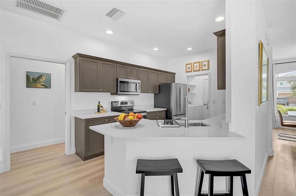 Activo con contrato: $450,000 (3 camas, 2 baños, 1565 Pies cuadrados)