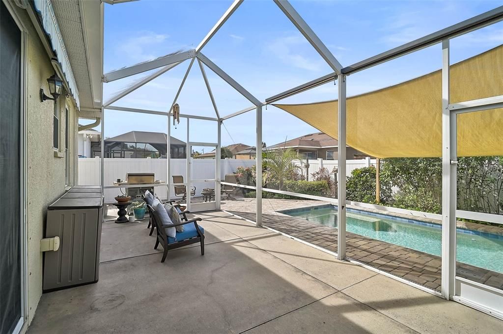 Activo con contrato: $450,000 (3 camas, 2 baños, 1565 Pies cuadrados)