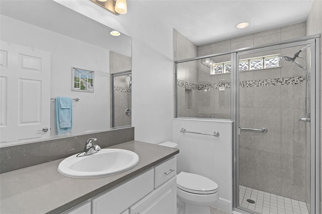 En Venta: $900,000 (3 camas, 2 baños, 2070 Pies cuadrados)