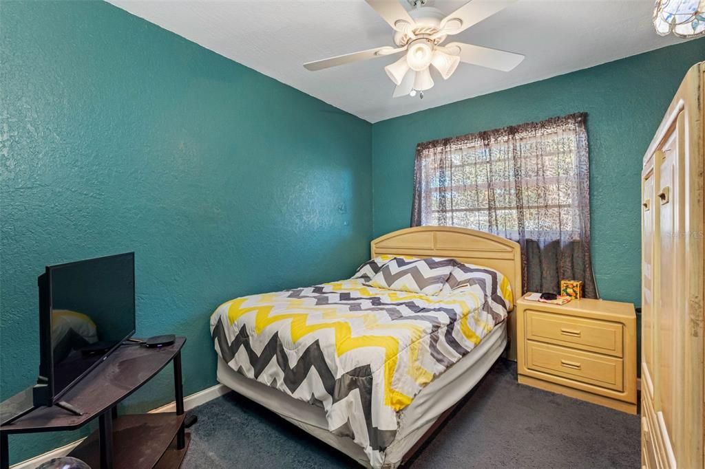 На продажу: $400,000 (2 спален, 2 ванн, 1214 Квадратных фут)