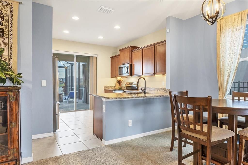 На продажу: $560,000 (4 спален, 3 ванн, 2200 Квадратных фут)