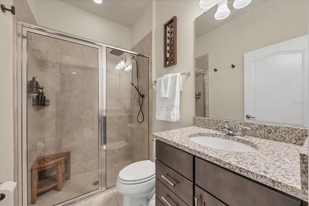 На продажу: $560,000 (4 спален, 3 ванн, 2200 Квадратных фут)