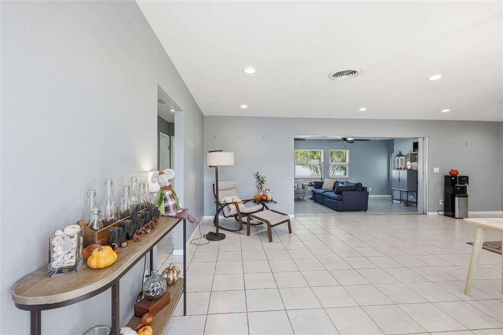 For Sale: $675,000 (3 beds, 2 baths, 1728 Square Feet)