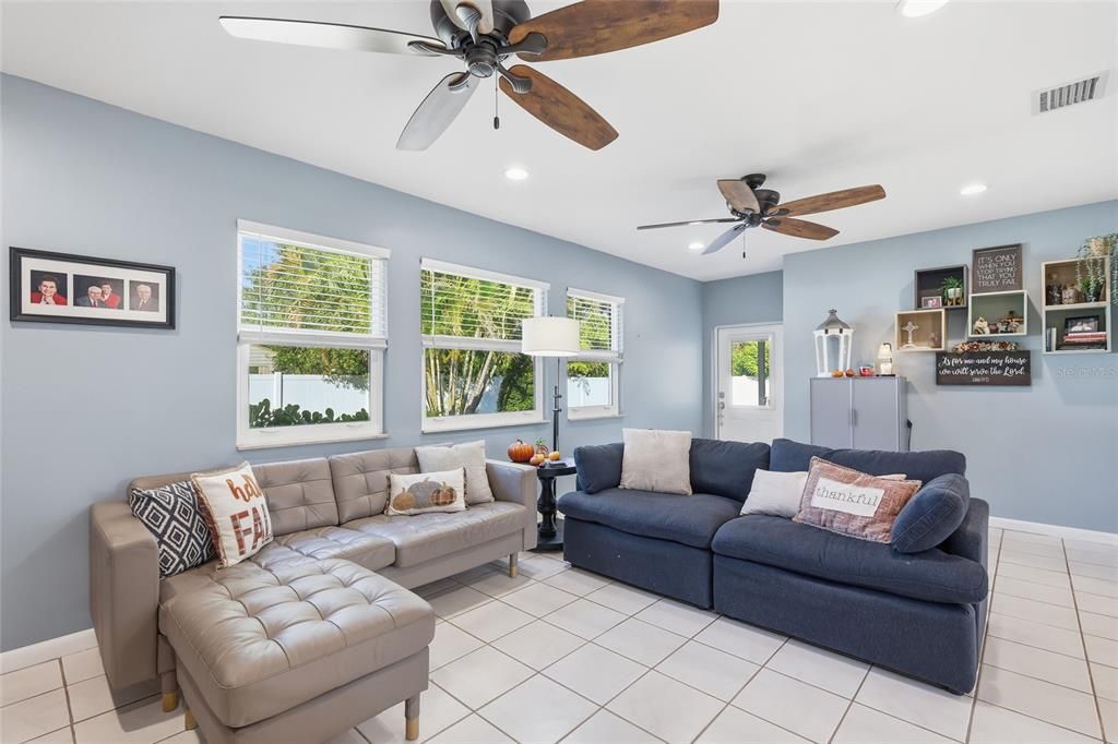 For Sale: $675,000 (3 beds, 2 baths, 1728 Square Feet)