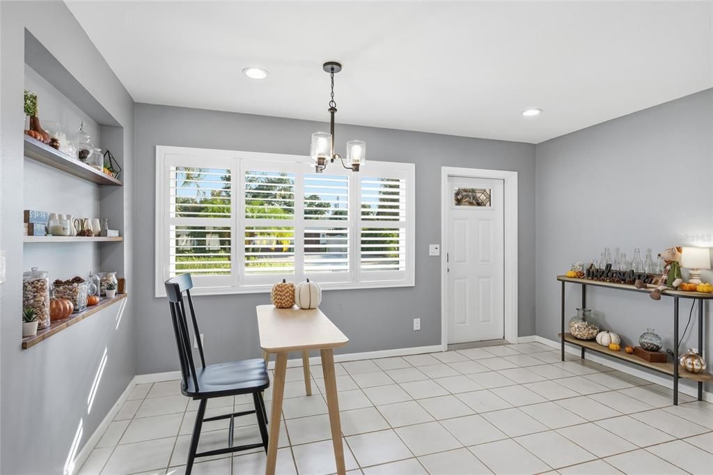 For Sale: $675,000 (3 beds, 2 baths, 1728 Square Feet)