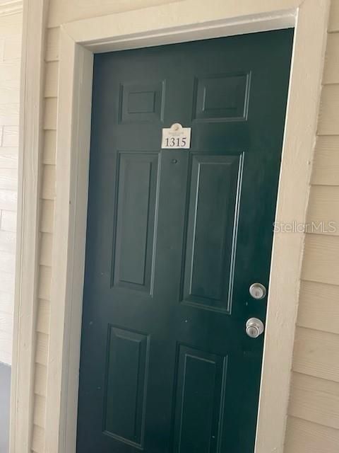 For Rent: $1,950 (1 beds, 1 baths, 964 Square Feet)