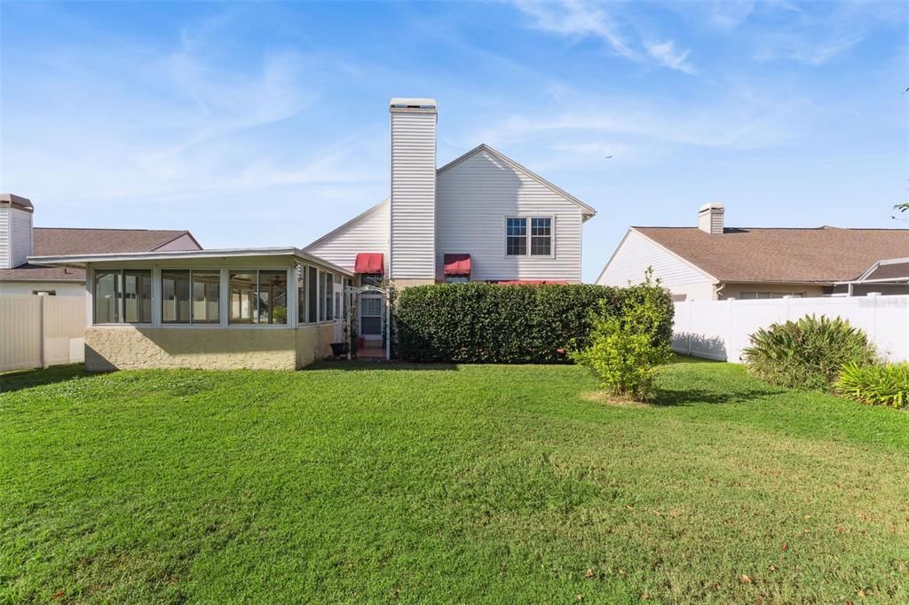 出租: $3,150 (3 贝兹, 2 浴室, 2074 平方英尺)