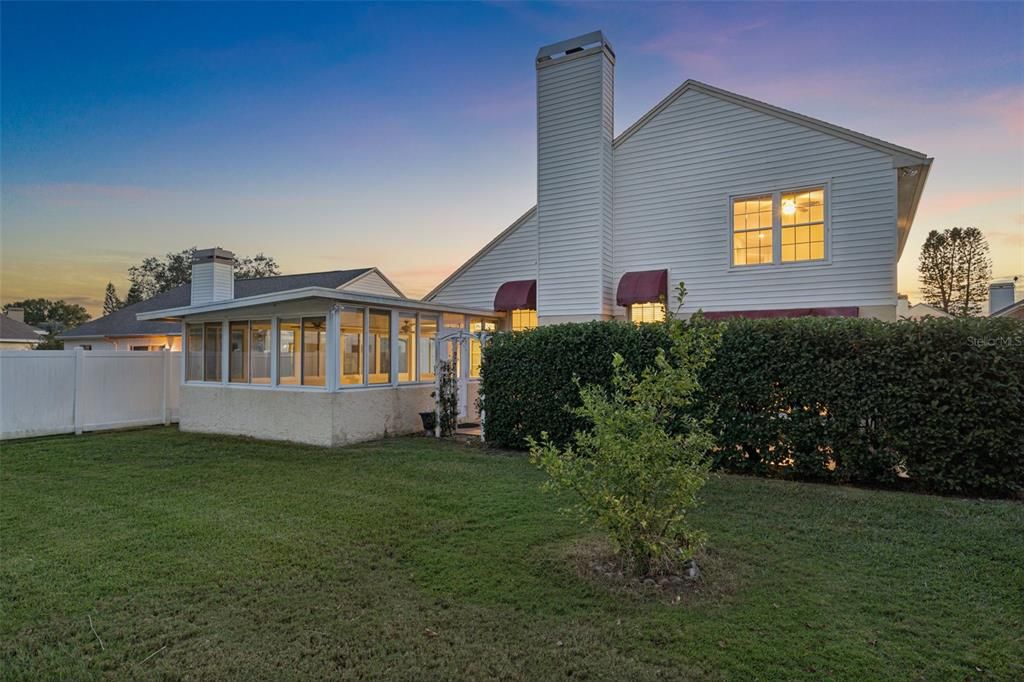 出租: $3,150 (3 贝兹, 2 浴室, 2074 平方英尺)