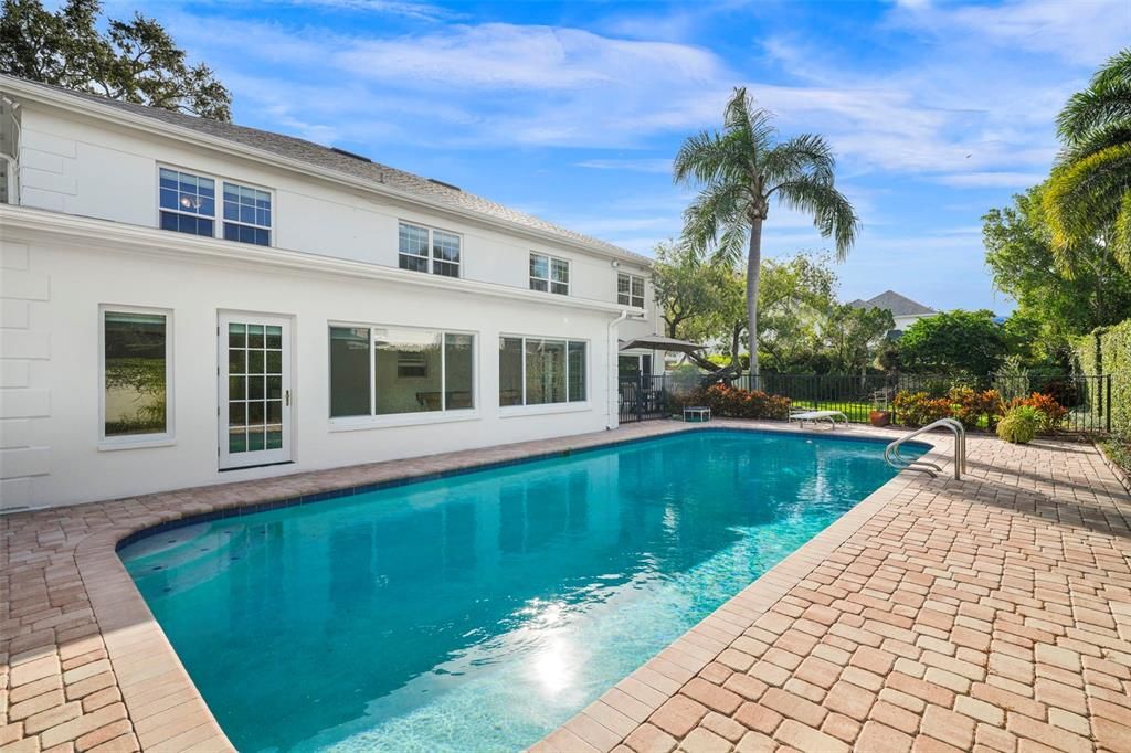 В аренду: $15,000 (5 спален, 3 ванн, 4448 Квадратных фут)