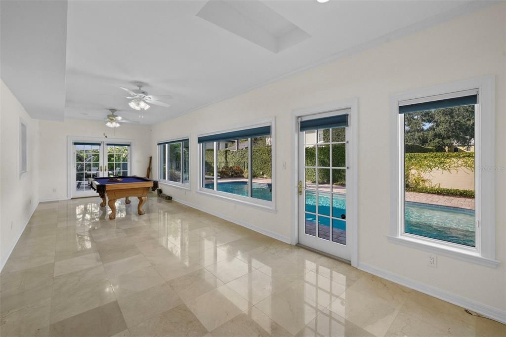 В аренду: $15,000 (5 спален, 3 ванн, 4448 Квадратных фут)