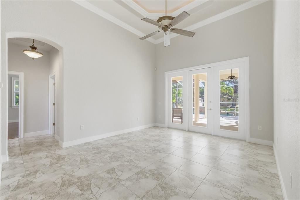 待售: $575,000 (4 贝兹, 3 浴室, 2816 平方英尺)