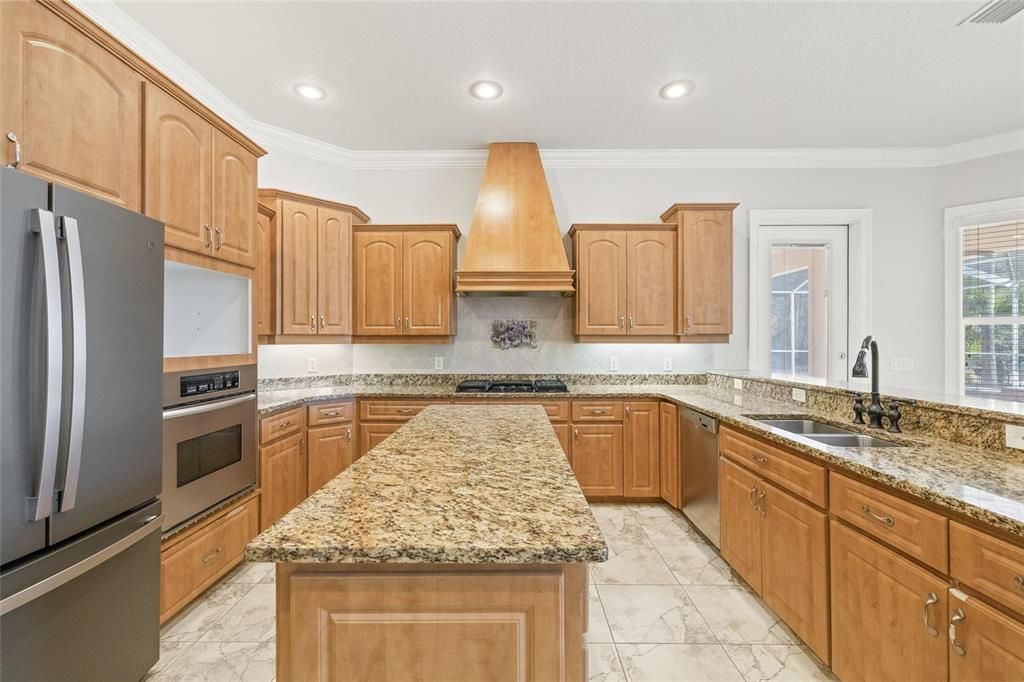 待售: $575,000 (4 贝兹, 3 浴室, 2816 平方英尺)