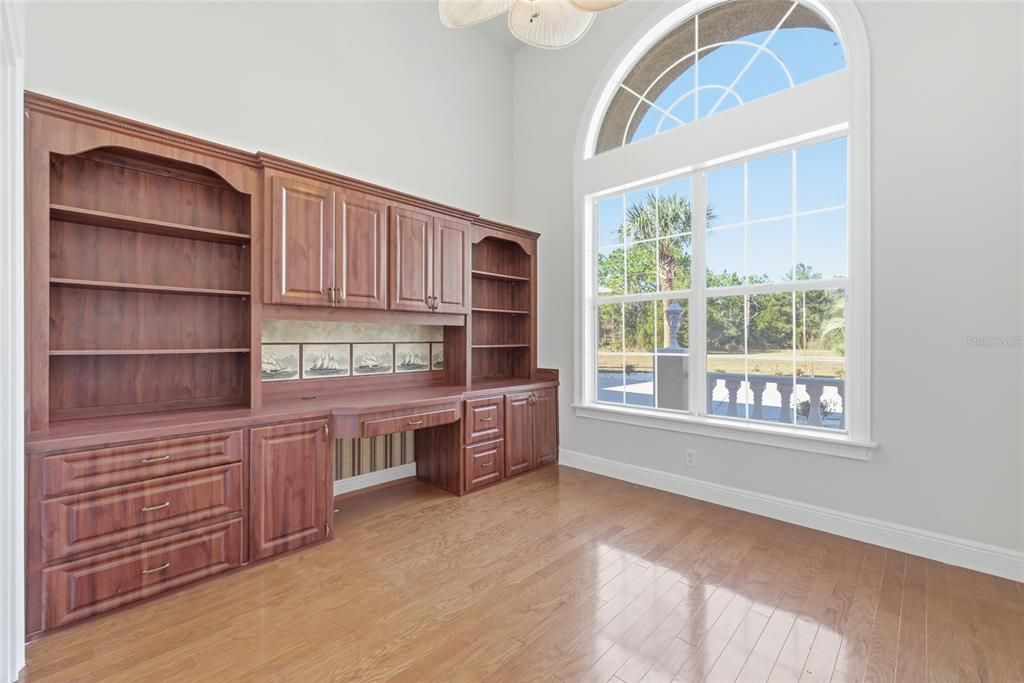 待售: $575,000 (4 贝兹, 3 浴室, 2816 平方英尺)