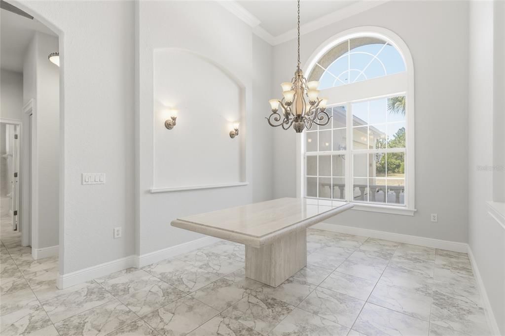 待售: $575,000 (4 贝兹, 3 浴室, 2816 平方英尺)