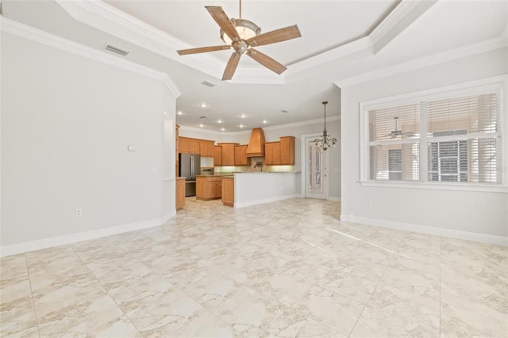 待售: $575,000 (4 贝兹, 3 浴室, 2816 平方英尺)