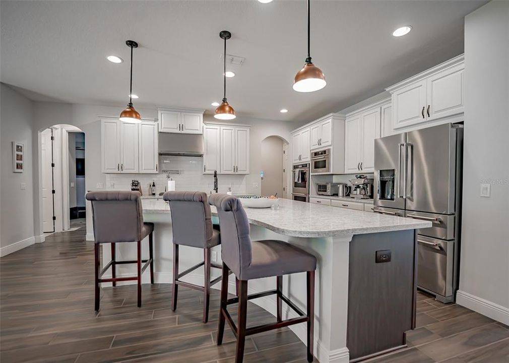 For Sale: $1,049,000 (7 beds, 4 baths, 4847 Square Feet)