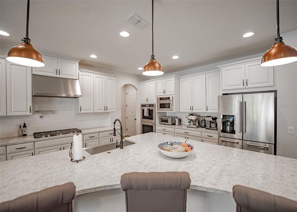 For Sale: $1,049,000 (7 beds, 4 baths, 4847 Square Feet)