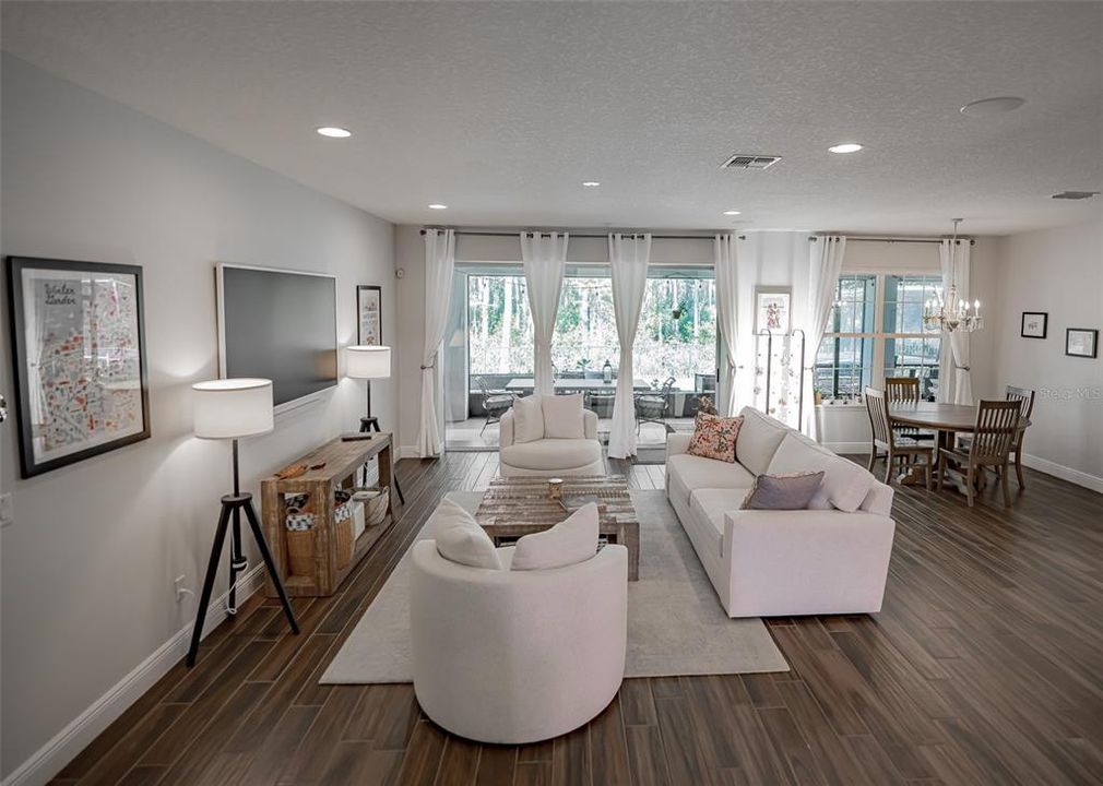 For Sale: $1,049,000 (7 beds, 4 baths, 4847 Square Feet)