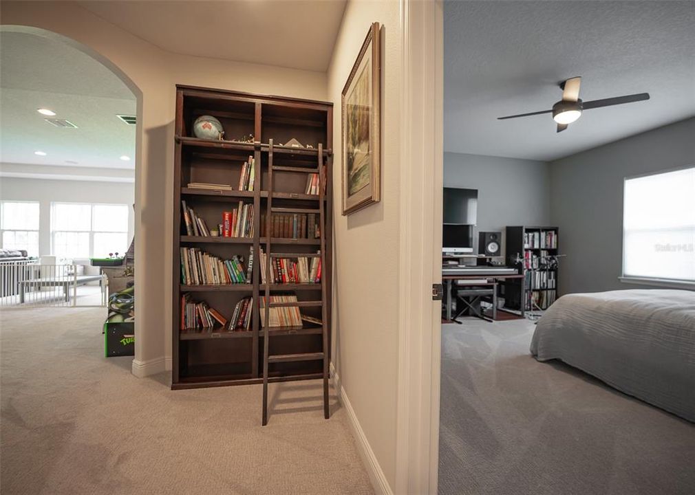 For Sale: $1,049,000 (7 beds, 4 baths, 4847 Square Feet)