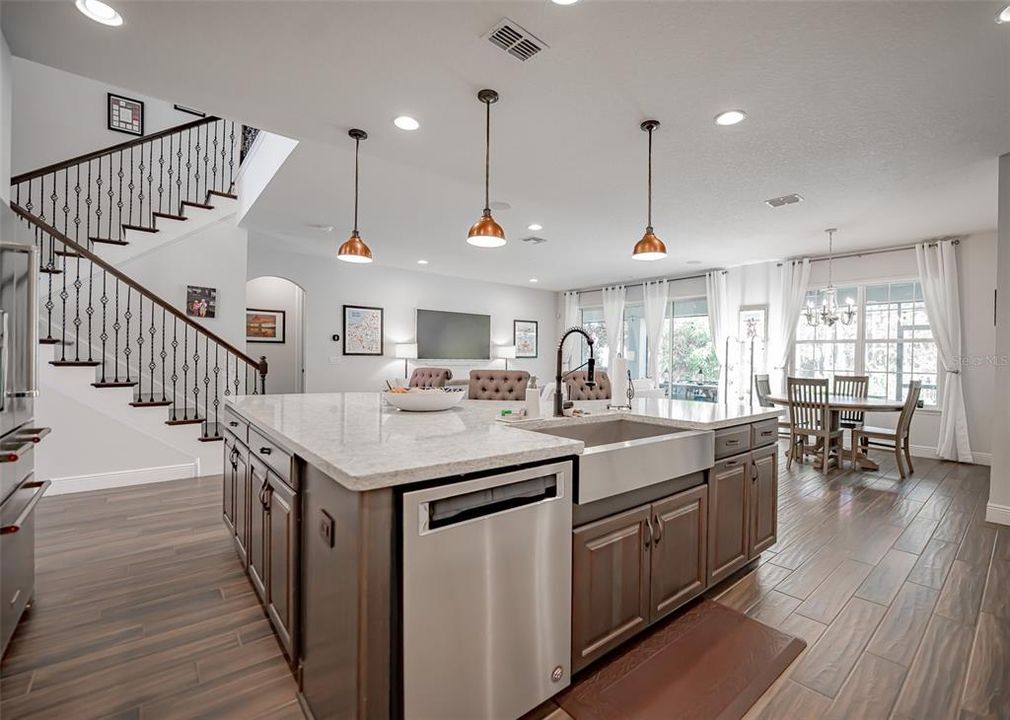 For Sale: $1,049,000 (7 beds, 4 baths, 4847 Square Feet)