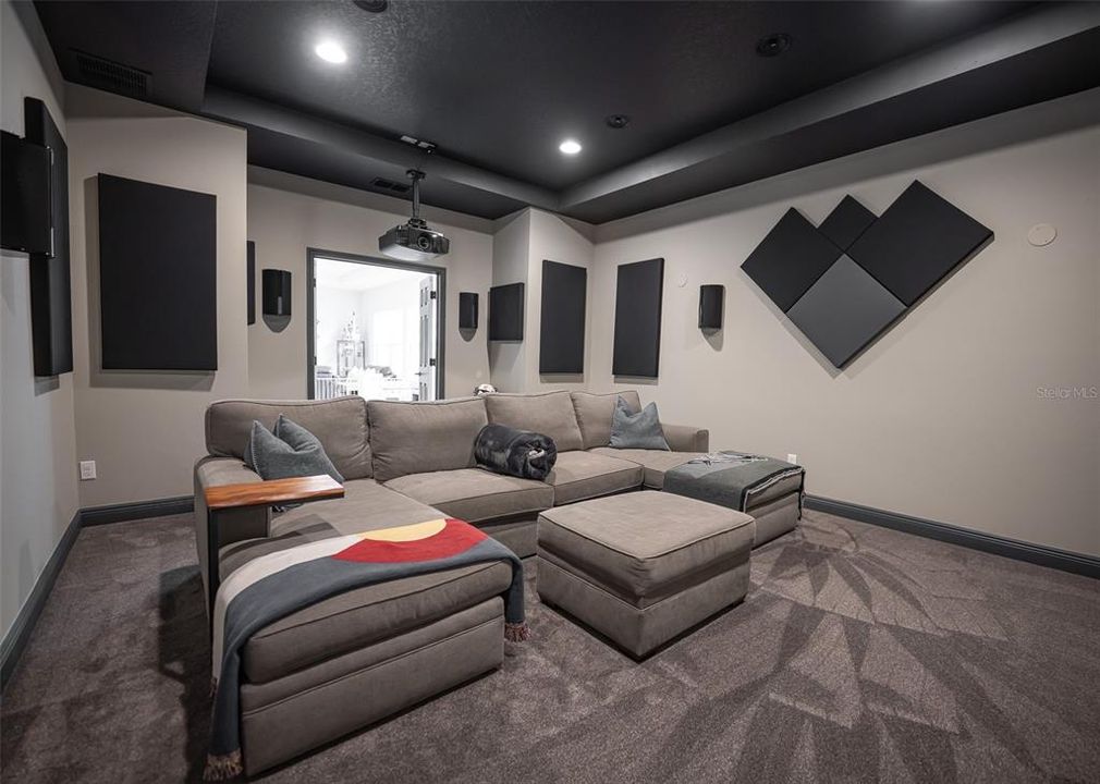 For Sale: $1,049,000 (7 beds, 4 baths, 4847 Square Feet)