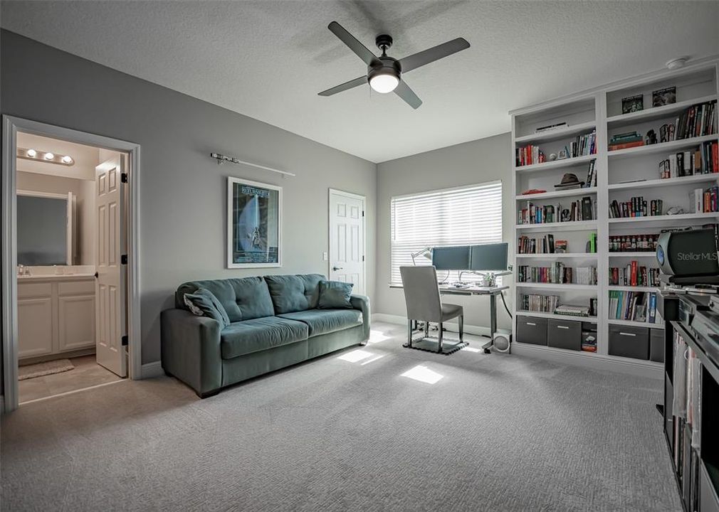 For Sale: $1,049,000 (7 beds, 4 baths, 4847 Square Feet)