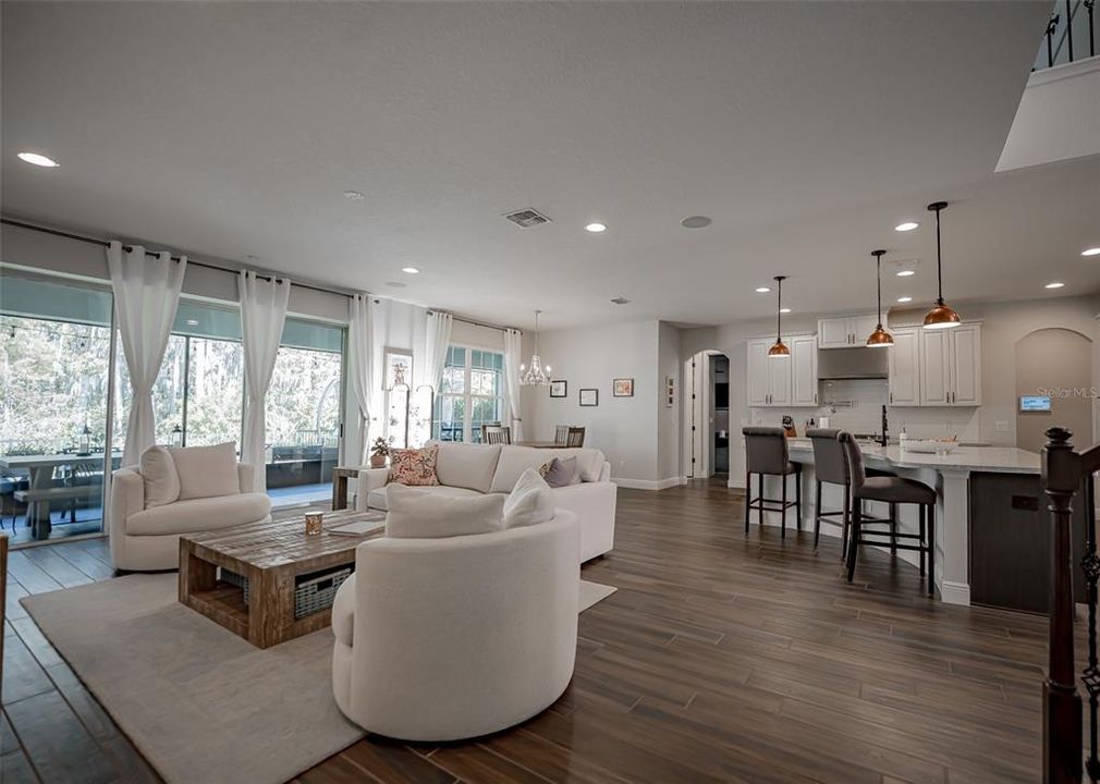 For Sale: $1,049,000 (7 beds, 4 baths, 4847 Square Feet)