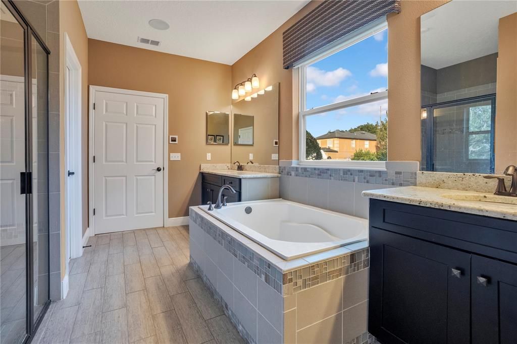 待售: $1,128,750 (7 贝兹, 5 浴室, 5097 平方英尺)