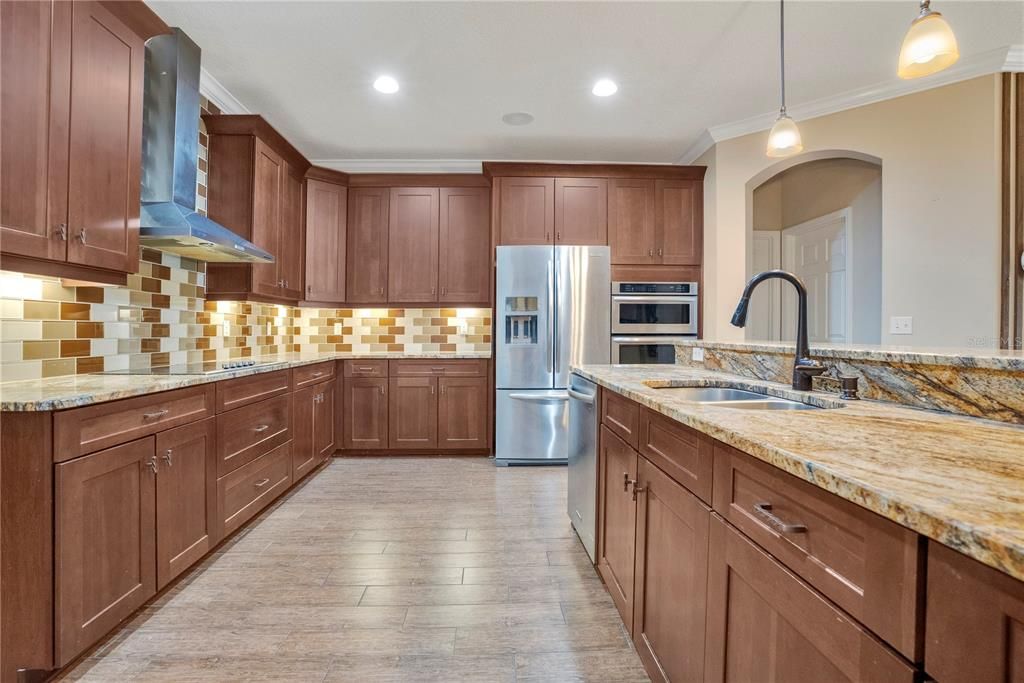 待售: $1,128,750 (7 贝兹, 5 浴室, 5097 平方英尺)