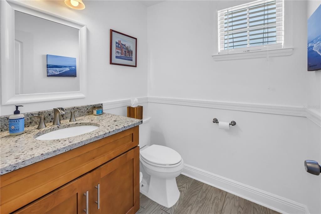 For Sale: $995,000 (3 beds, 2 baths, 1812 Square Feet)