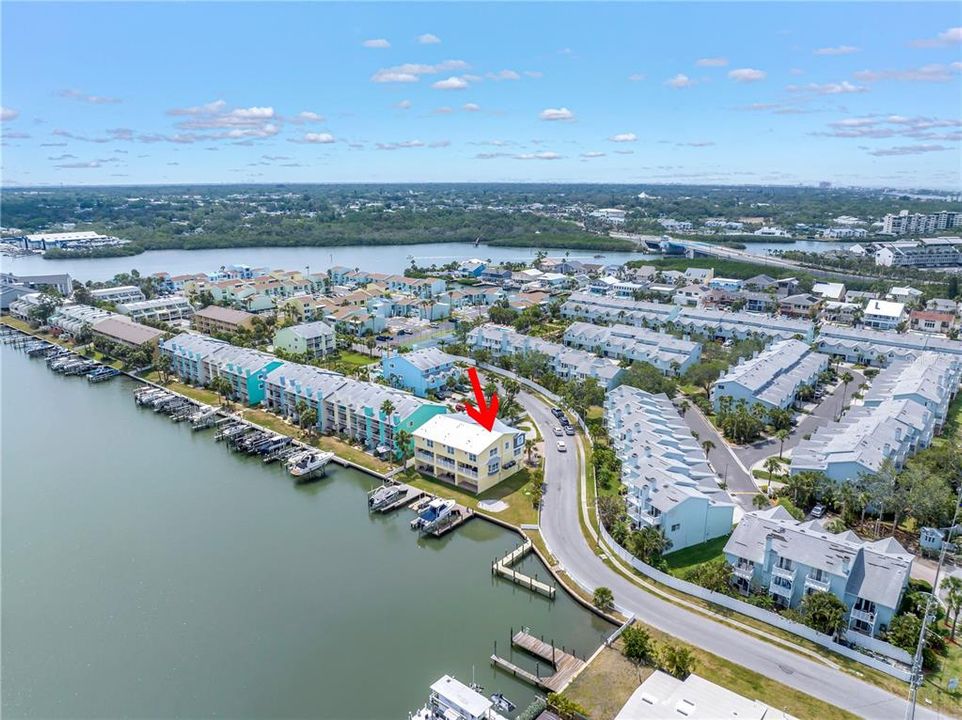 For Sale: $995,000 (3 beds, 2 baths, 1812 Square Feet)