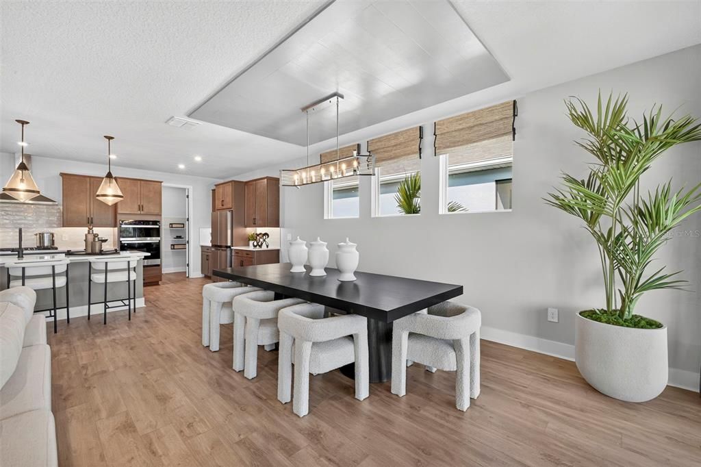 For Sale: $478,163 (3 beds, 3 baths, 2516 Square Feet)