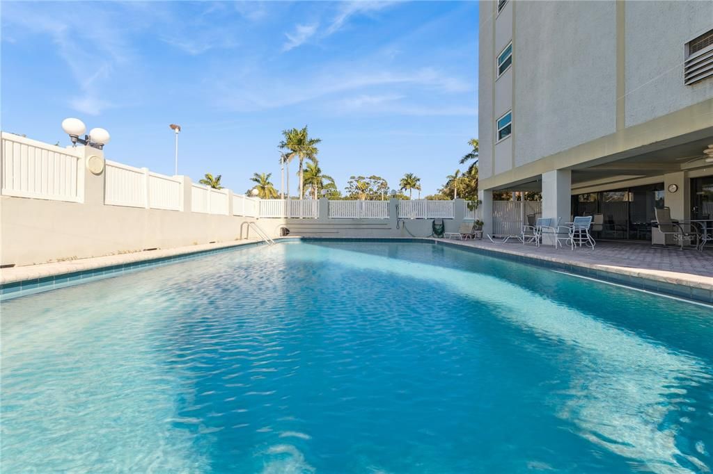 待售: $239,900 (2 贝兹, 1 浴室, 1085 平方英尺)