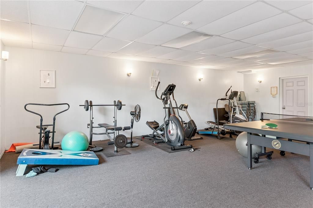 待售: $239,900 (2 贝兹, 1 浴室, 1085 平方英尺)