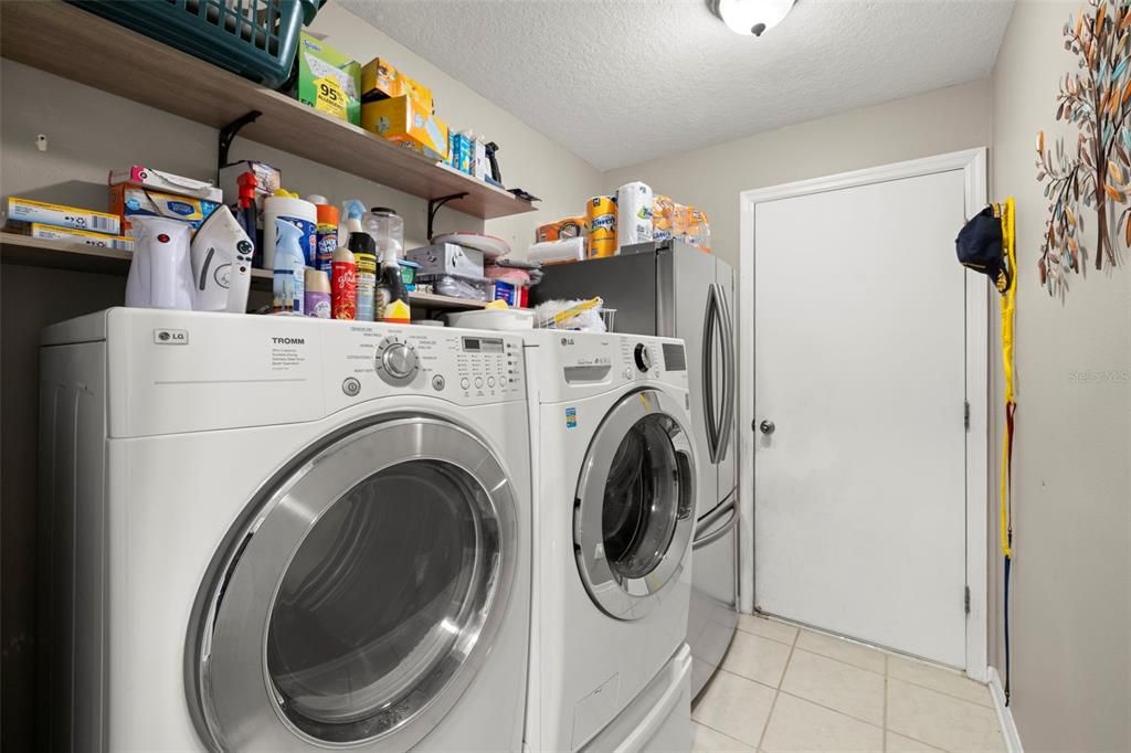 На продажу: $394,900 (3 спален, 2 ванн, 1650 Квадратных фут)