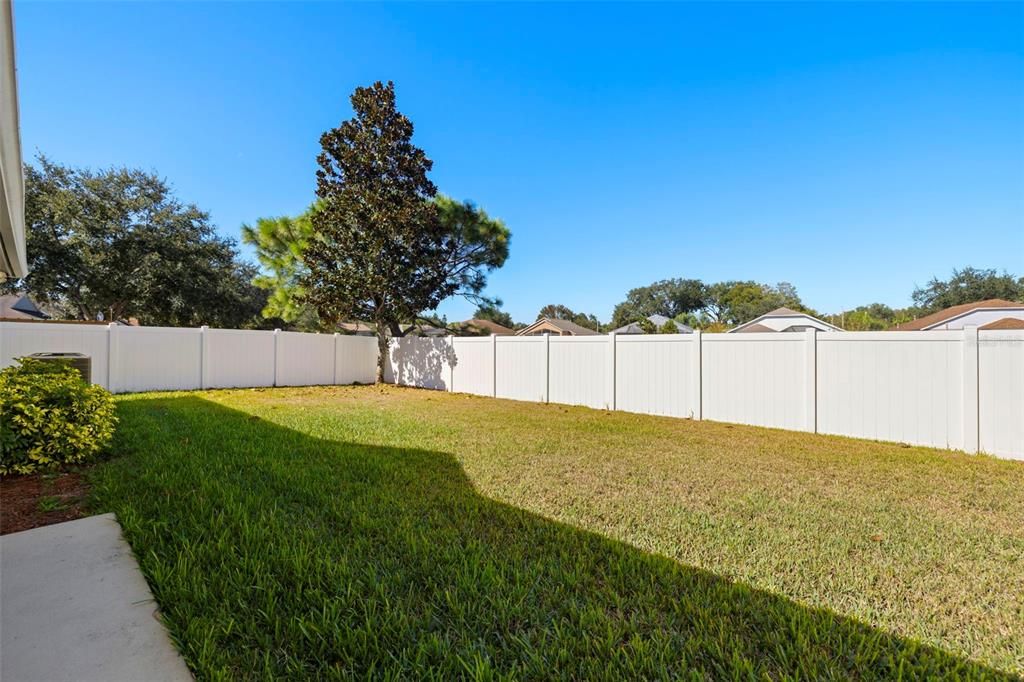 На продажу: $394,900 (3 спален, 2 ванн, 1650 Квадратных фут)