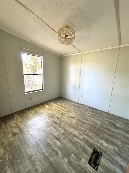 Activo con contrato: $199,000 (3 camas, 2 baños, 960 Pies cuadrados)