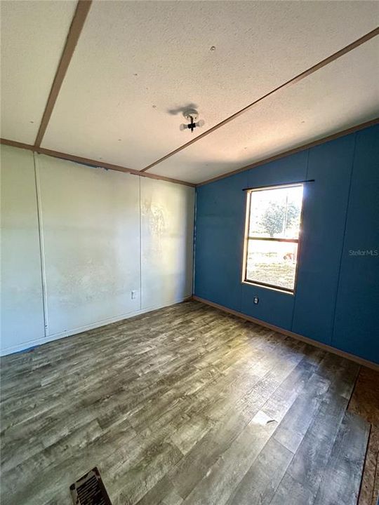 Activo con contrato: $199,000 (3 camas, 2 baños, 960 Pies cuadrados)