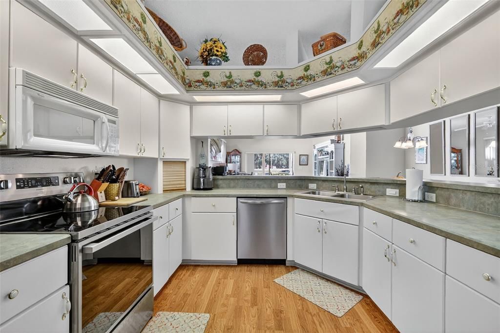 待售: $315,000 (3 贝兹, 2 浴室, 1588 平方英尺)