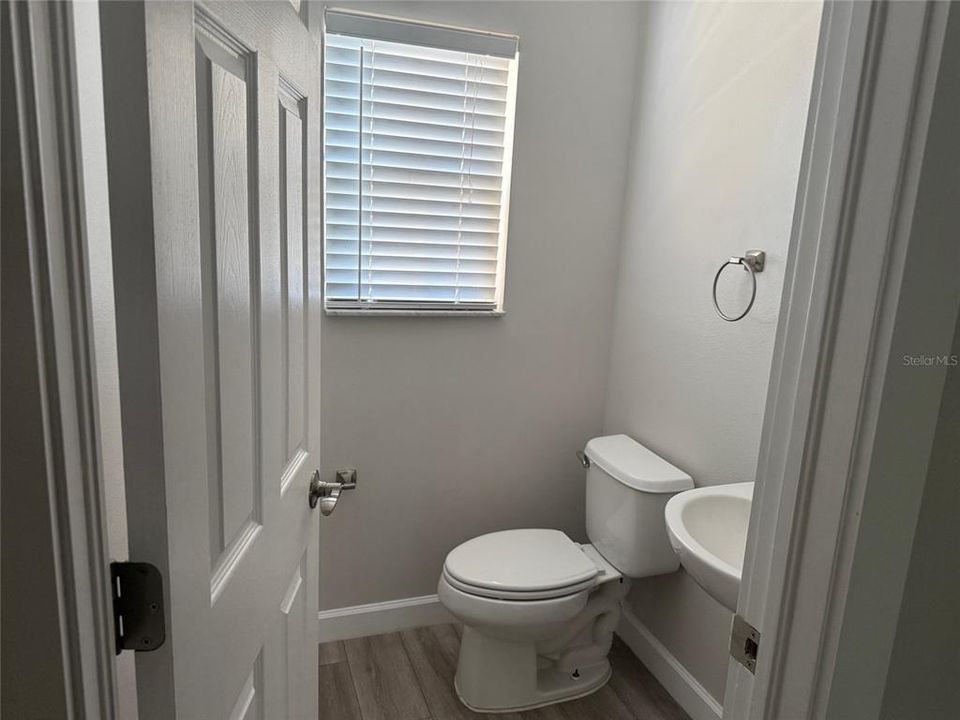 For Rent: $2,425 (2 beds, 2 baths, 1064 Square Feet)