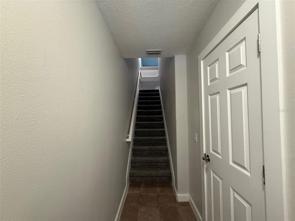 For Rent: $2,425 (2 beds, 2 baths, 1064 Square Feet)