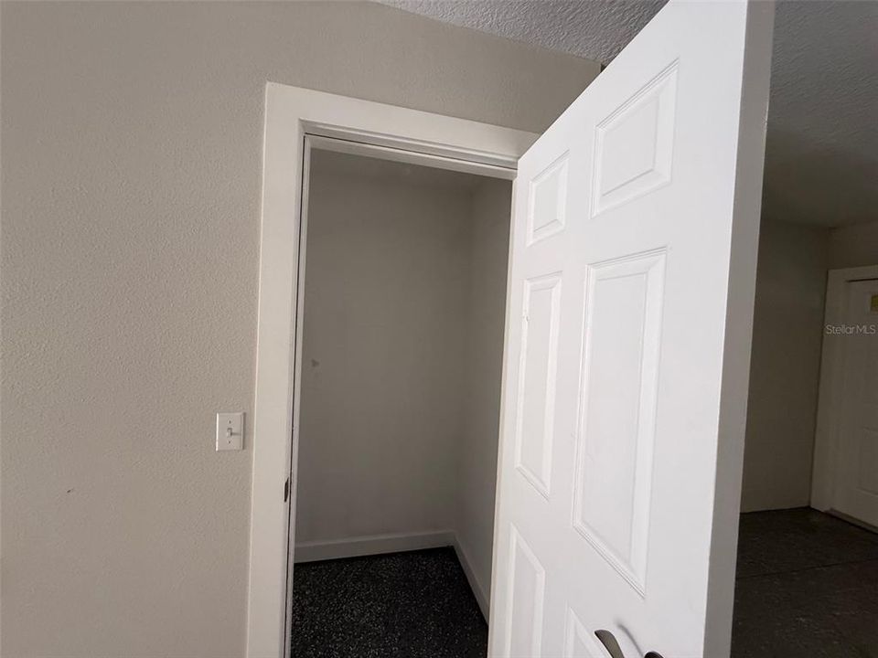 For Rent: $2,425 (2 beds, 2 baths, 1064 Square Feet)