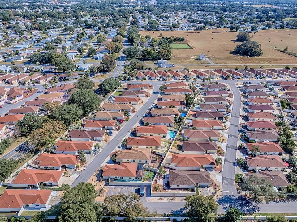 Activo con contrato: $284,900 (2 camas, 2 baños, 1129 Pies cuadrados)